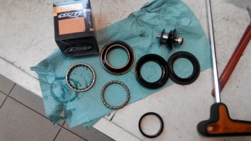 Установка рулевой колонки велосипеда