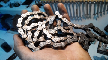 Чистка цепи велосипеда