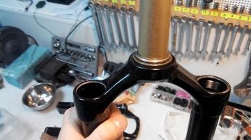 ТО воздушно-масляной вилки велосипеда