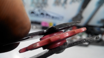 Замена роликов заднего переключателя велосипеда