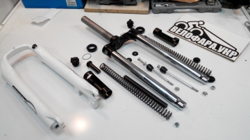 ТО пружинно-эластомерной вилки велосипеда