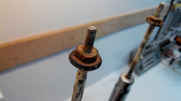 ТО пружинно-эластомерной вилки велосипеда