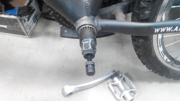 Устранения люфта каретки велосипеда