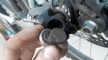 Замена колодок дискового тормоза