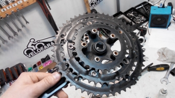 Монтаж/демонтаж шатунов велосипеда