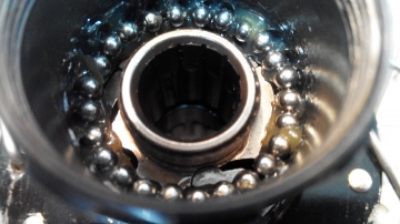 Обслуживание барабана кассетной втулки велосипеда