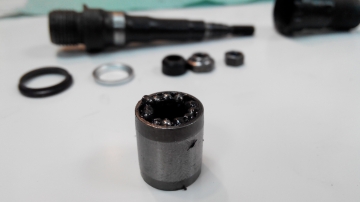 Ремонт педалей велосипеда