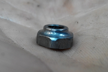 Устранения люфта педалей велосипеда