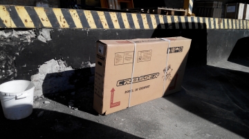 Сборка нового велосипеда из коробки