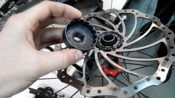 Демонтаж + монтаж тормозного диска center lock