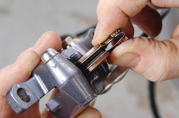 Замена колодок дискового тормоза