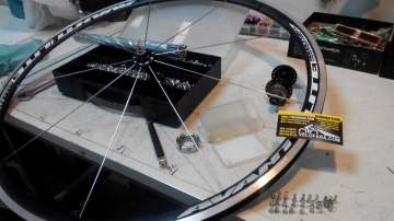 Спицовка колеса велосипеда