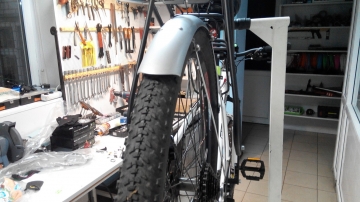 Установка брызговиков со спицами