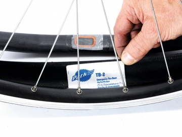 Ремонт покрышки велосипеда (порез корда)